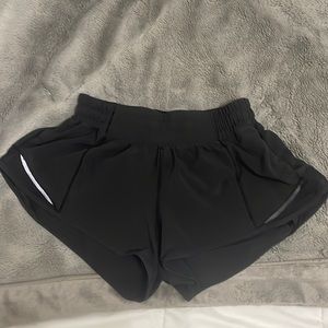 Size 4 Hotty Hot Lululemon Shorts. 2.5” Inseam Low-Rise
